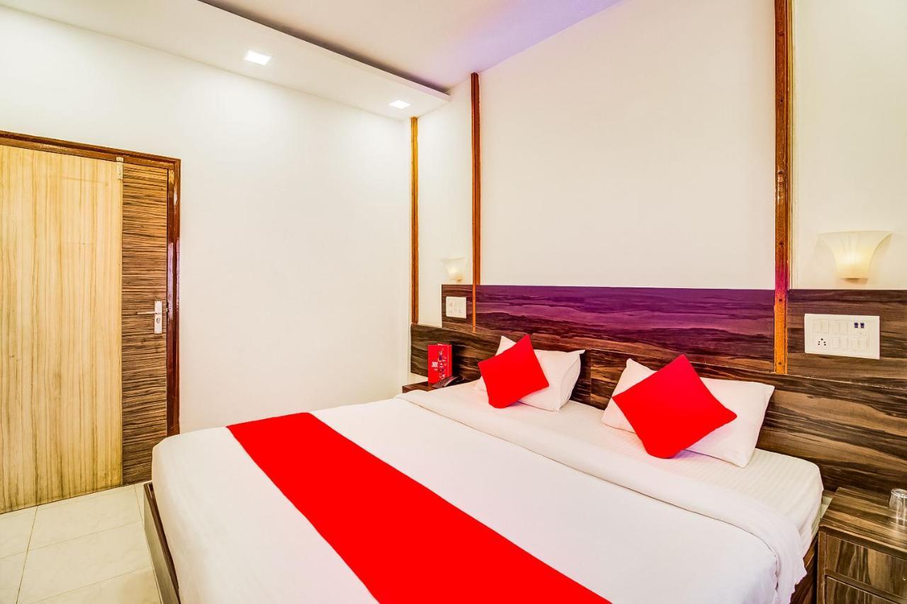 Hotel Super Collection O Panchratna à Panvel Extérieur photo