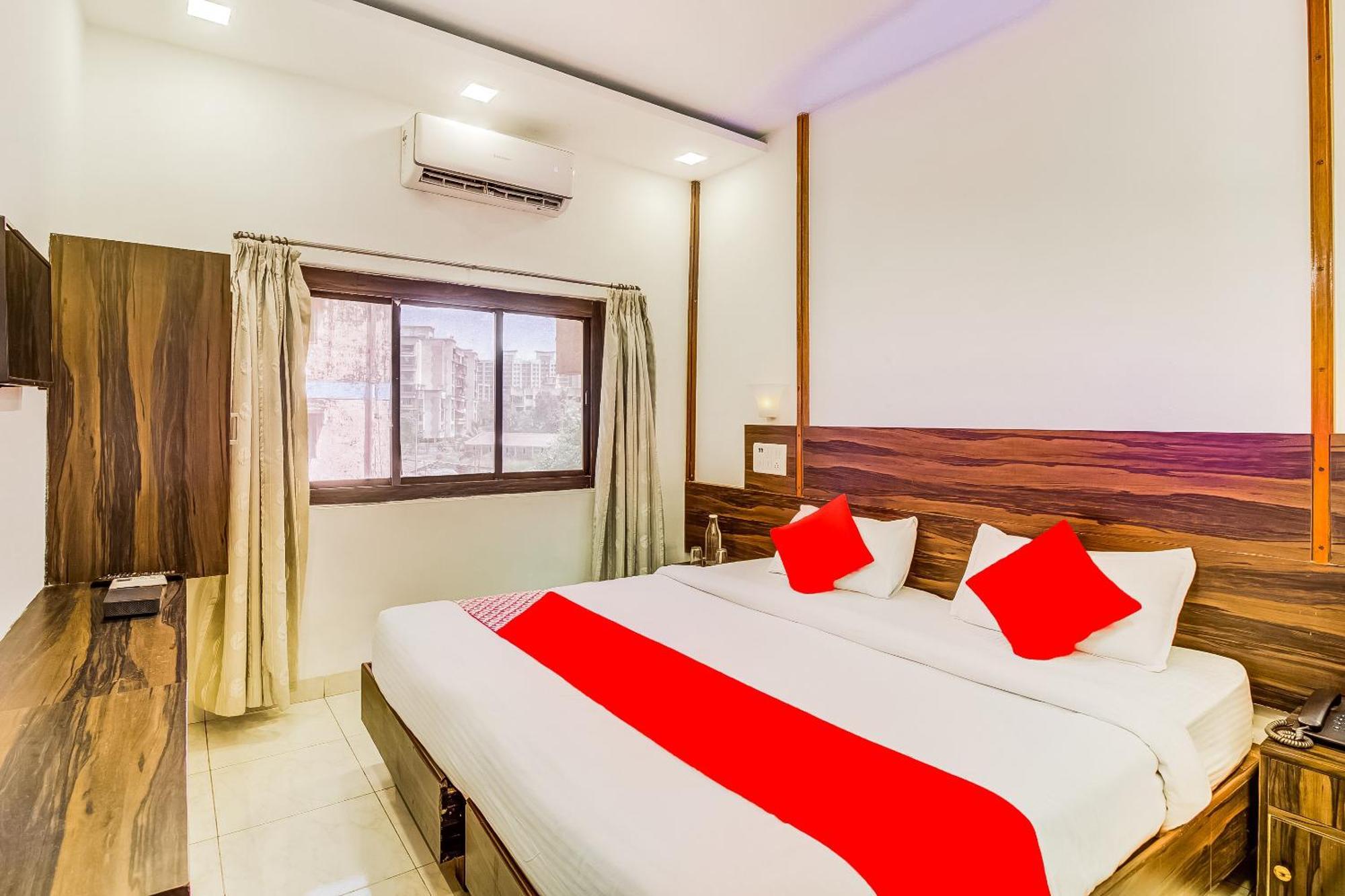 Hotel Super Collection O Panchratna à Panvel Extérieur photo