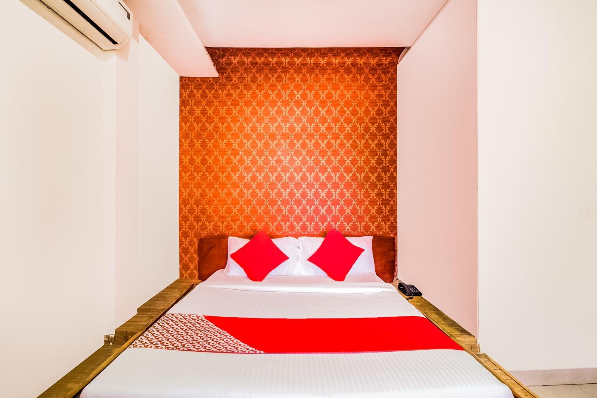 Hotel Super Collection O Panchratna à Panvel Extérieur photo